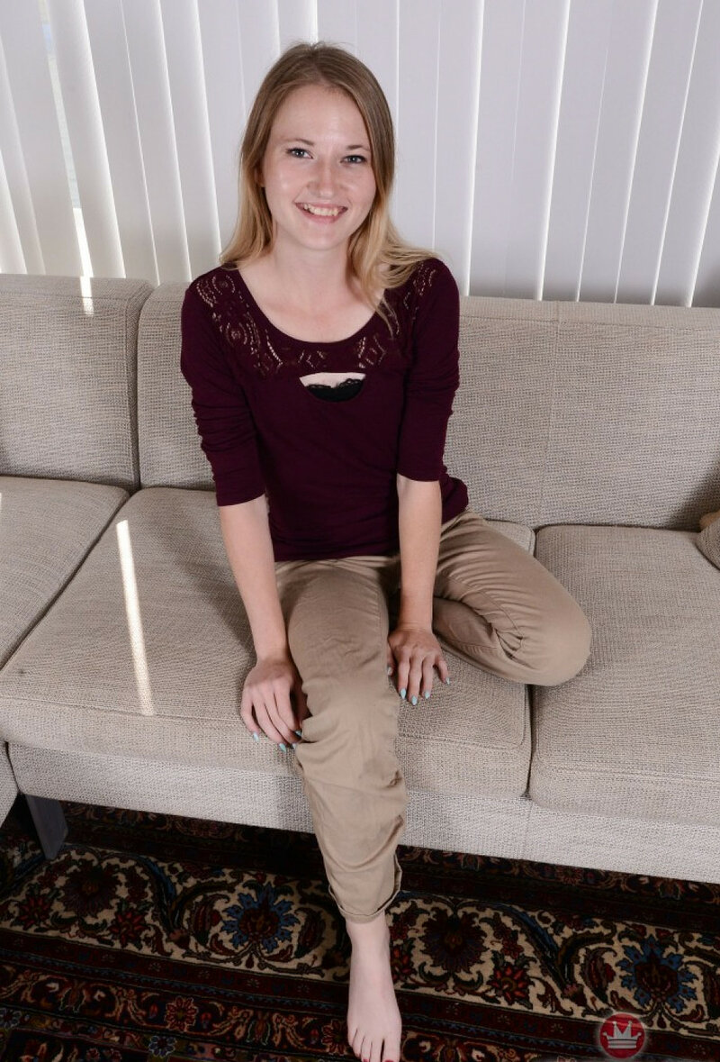 Юлия, 29 лет, 0 размер груди