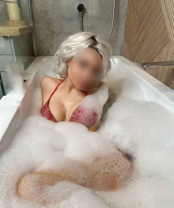 Рената, 24 года, 3 размер груди